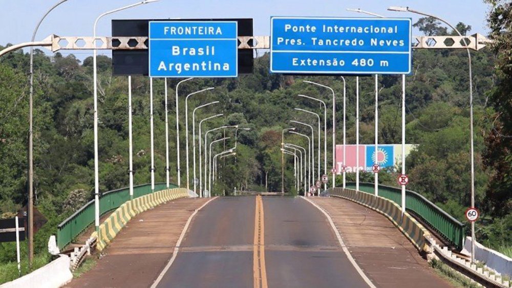 Puente Tancredo Neves 