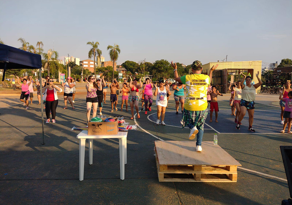 Bailar, un hábito saludable para cuidar la salud física y mental