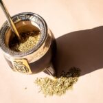 “El público mayor está acostumbrado al mate tradicional, los jóvenes buscan nuevos productos y alternativas”