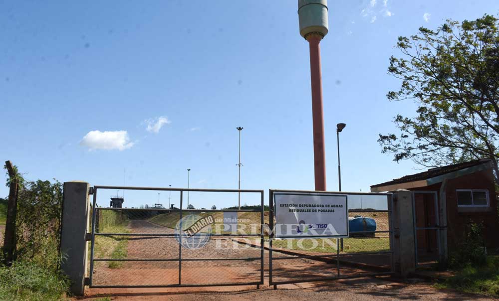 La estación elevadora de Villa Cabello está a pocos metros de la planta depuradora, situada en el Acceso Oeste (foto)