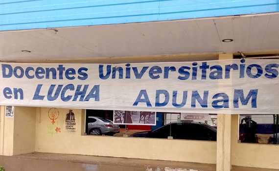 Docentes universitarios alertan por una pérdida salarial del 40%